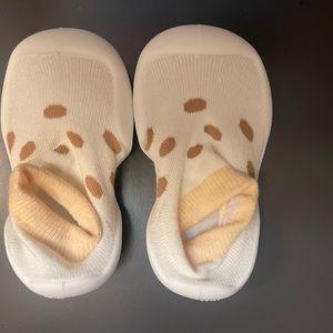 2 Tiny Feet baby beginner shoes